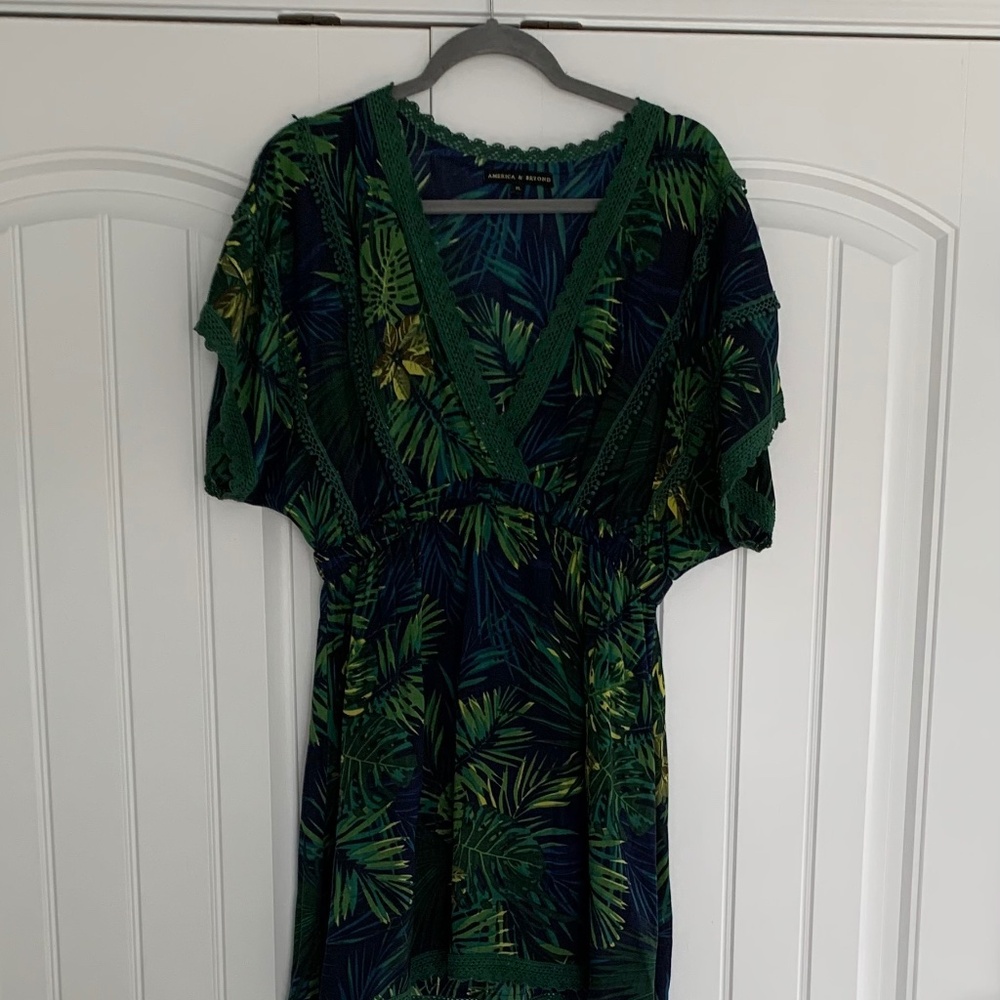 America & Beyond XL Tunic Blouse